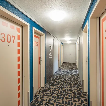 Hotel Ibis Budget Nantes Luce 2*