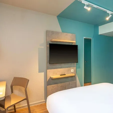 Ibis Budget Nantes Luce Отель
