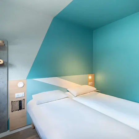 Ibis Budget Nantes Luce Отель
