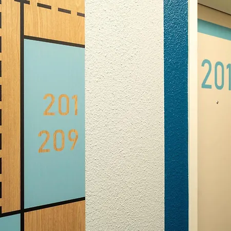 Отель Ibis Budget Nantes Luce 2*