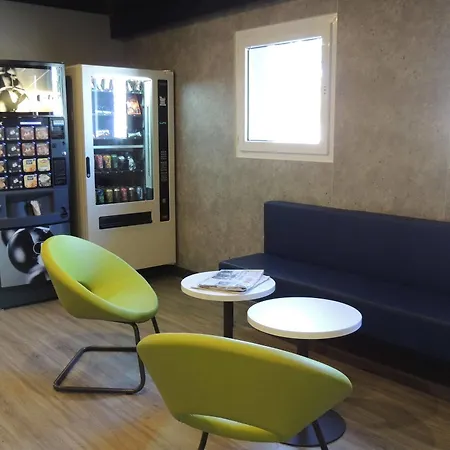Hotel Ibis Budget Nantes Luce - Renove 2*